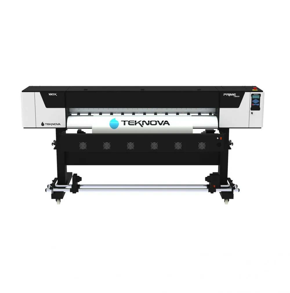 Impressora Eco PRIME 180X — 1 Cabeça — detalhe da área de trabalho e acabamento (impressora de grande formato eco-solvente para banners e adesivos TEKNOVA)