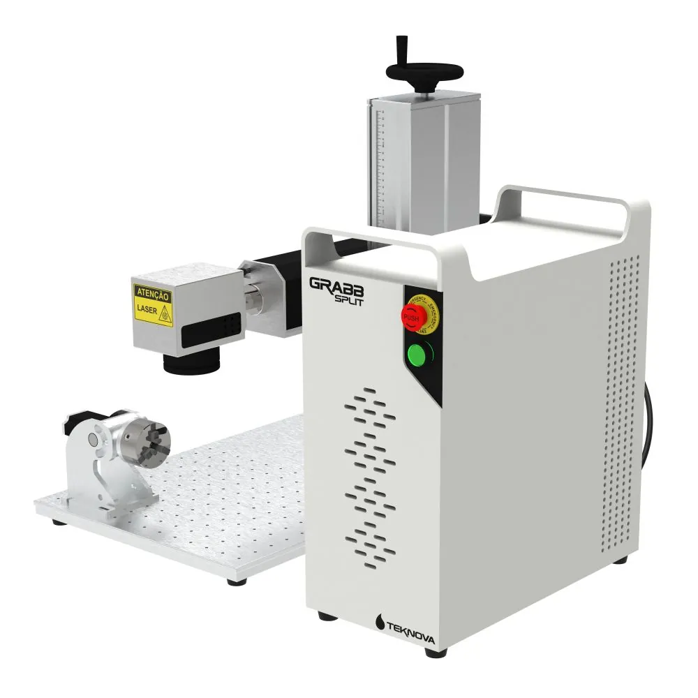 Laser de Gravação Fiber GRABB Split — detalhe da área de trabalho e acabamento (máquina laser para corte e gravação em acrílico, MDF e metais TEKNOVA) Laser de Gravação Fiber GRABB Split — detalhe da área de trabalho e acabamento (máquina laser para corte e gravação em acrílico, MDF e metais TEKNOVA)